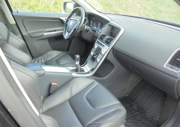Volvo XC 60 cena 50900 przebieg: 217800, rok produkcji 2014 z Strzelno małe 301